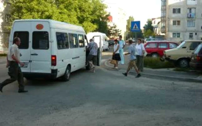 Suceava: Maxi-taxi până la Cetate din sfert în sfert de oră