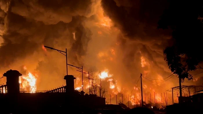 Incendiul a izbucnit în noaptea de duminică spre luni