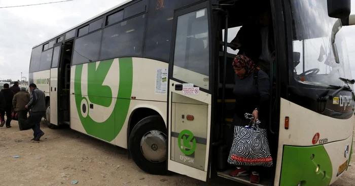 Autobuzele „doar pentru palestienieni” au fost inaugurate luni FOTO Reuters
