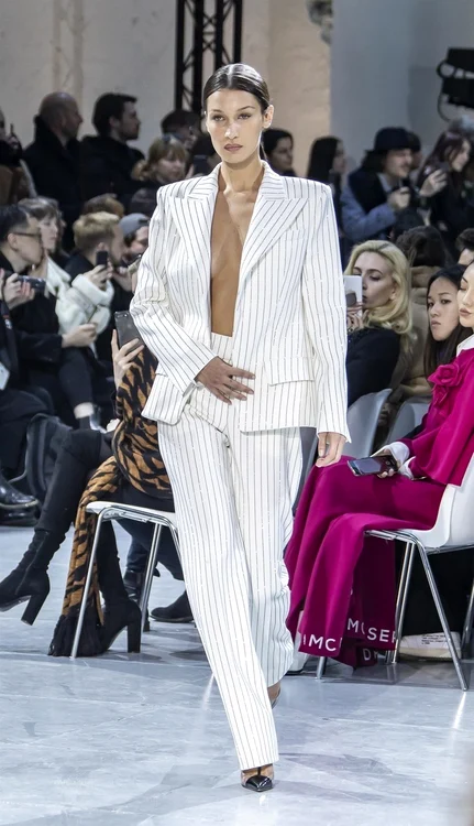 11 bella hadid alexandre vauthier paris fashion show 3 jpg jpeg