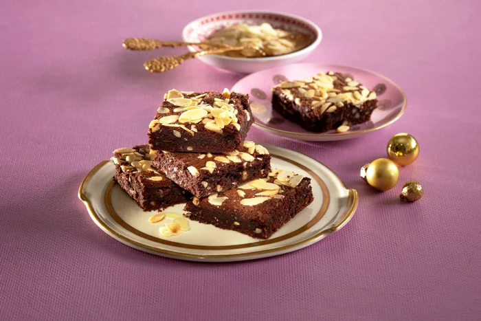 Nut slice with chocolate jpeg