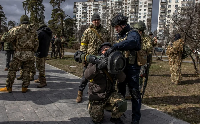 Lansator de rachete Javelin, una dintre armele folosite cu succes de ucraineni Foto EPA EFE