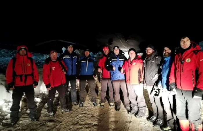 Salvamont Operaţiunea de salvare a unor francezi în PN Cozia Foto Adevarul