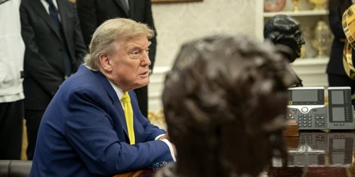 Donald Trum Biroul Oval FOTO EPA EFE jpg