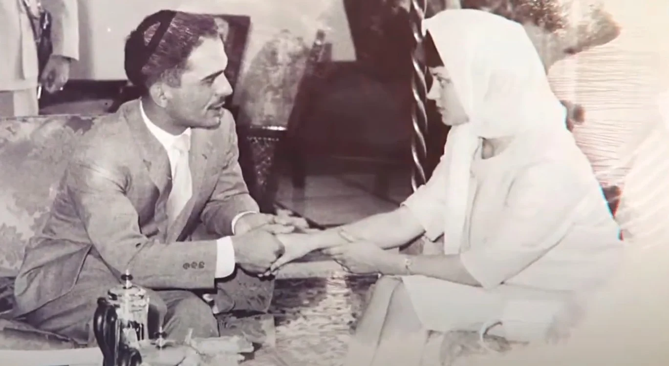 Povestea de film a Prințesei Muna, secretara care a devenit prințesă / foto: captură video