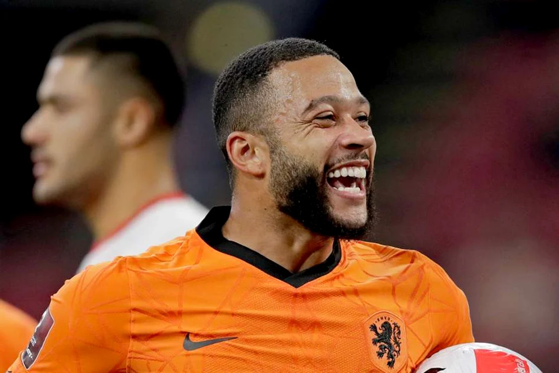 Depay, mașină de goluri pentru „Portocala mecanică”