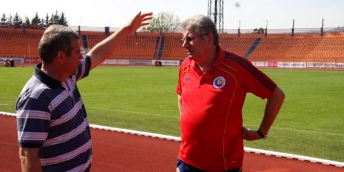 Vicepreşedintele Constantin Vadana a fost ghid pentru delegaţia oficialilor FRF pe stadionul Ceahlăul