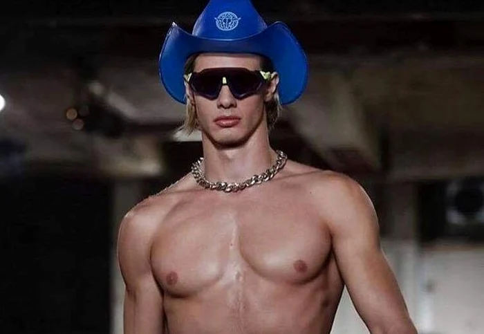 
    Ionut Radu, înotătorul fotomodel   