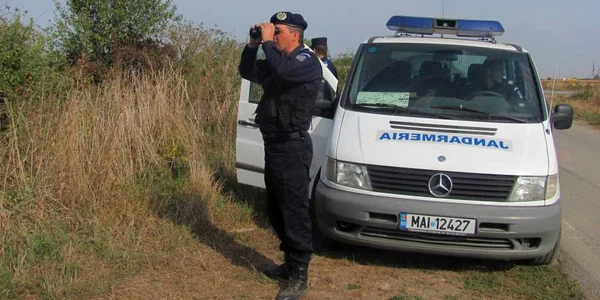 Jandarmii îi caută pe transfugi