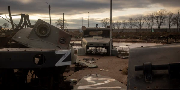 Război Ucraina - Vehicule militare rusești distruse în Kherson FOTO Getty Images 