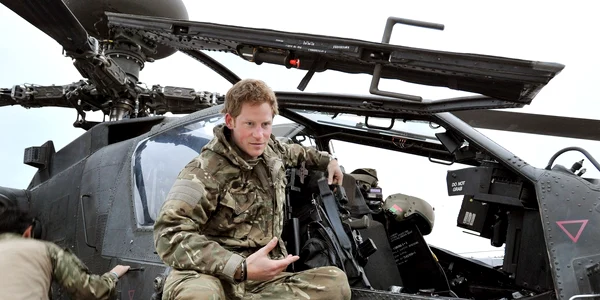 Printul Harry in uniforma de pilot de elicoptere in armata   profimedia 0221470821 jpg