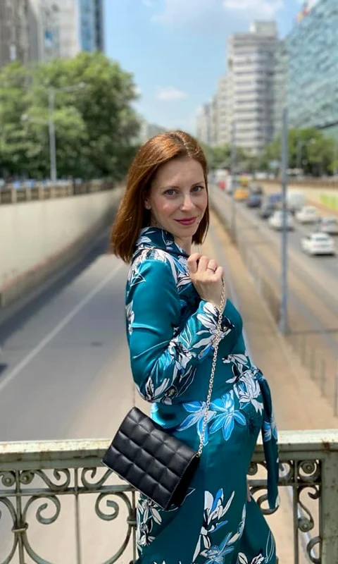 2 eli roman insarcinata cu fetita ana maria jpg jpeg