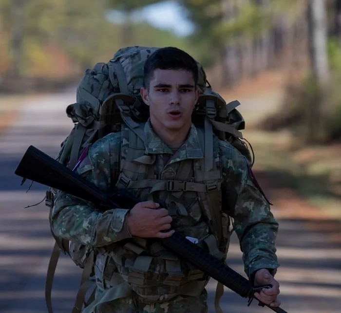 Andrei a avut mai multe probe FOTO Pfc. Paris Hayes, plt.adj.pr. Sas