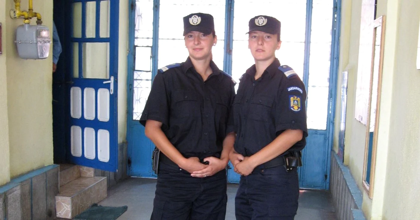 Bistriţa: Maria Avram şi Aurelia Marcoie gemenele- jandarm