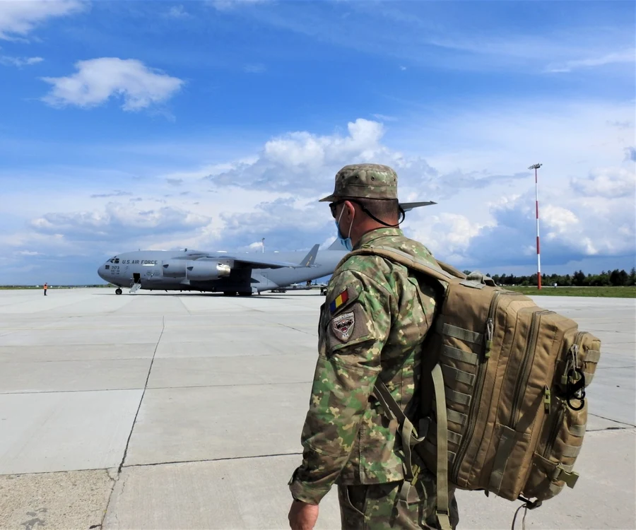 Încă un contingent de militari români au revenit acasă din Afganistan