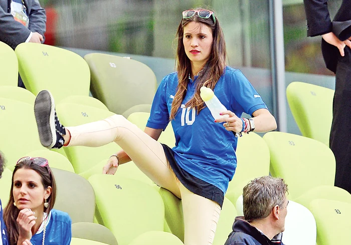 Doamna Cassano, prinsă în ofsaid