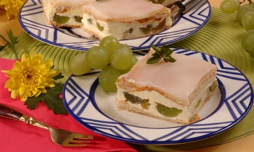 Fancy Cakes with Grape Wine jpeg