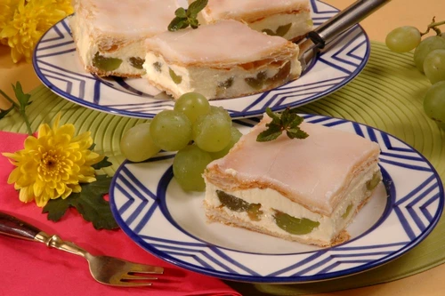 Fancy Cakes with Grape Wine jpeg