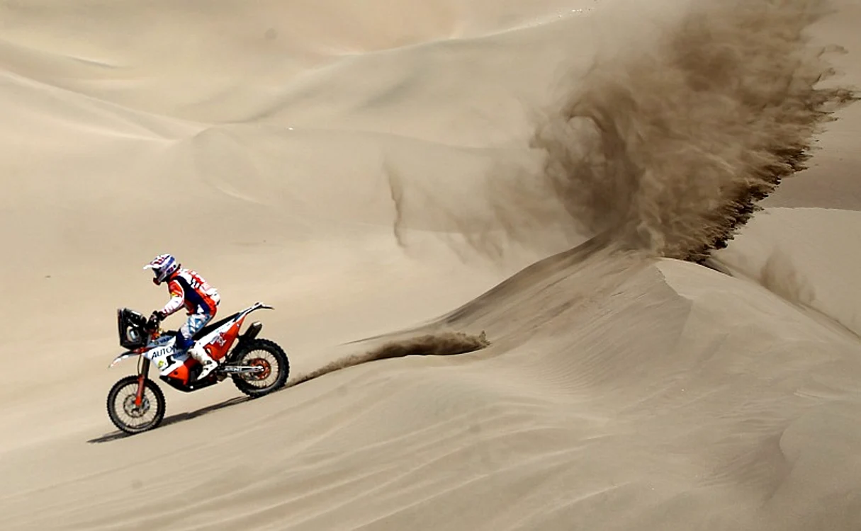 
    Mani Gyenes a concurat în Dakar, anul acesta, după ce a suferit o fractură de humerusFoto: EPA  