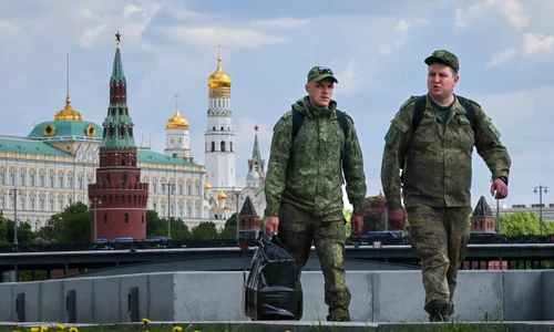 Soldati rusi  Moscova EPA EFE jpg