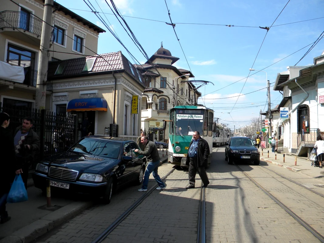 parcare linia tramvai ploiesti