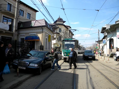 parcare linia tramvai ploiesti