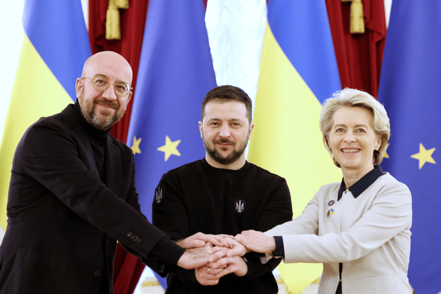 Declaraţie comună UE-Kiev: Ucraina va consulta Comisia de la Veneția pe tema legii minorităților