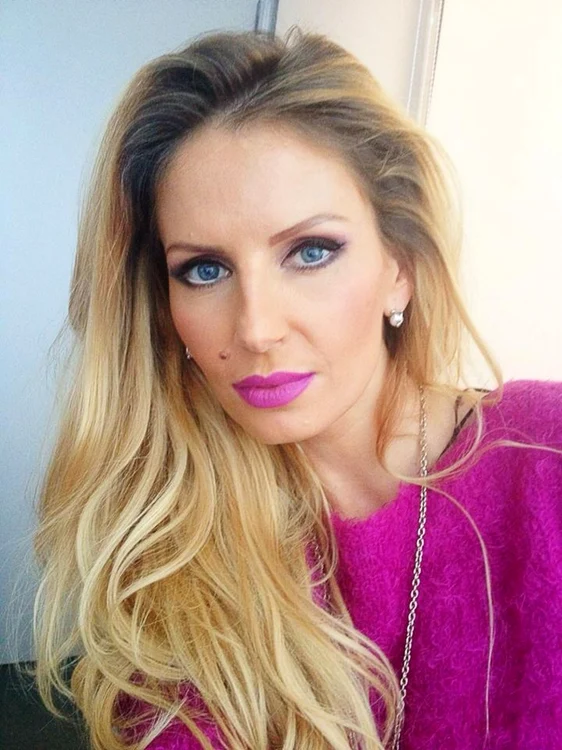 andreea banica - facebook