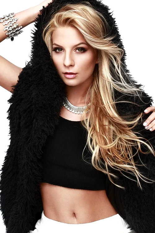 
    Ana Baniciu se va lansa solo  