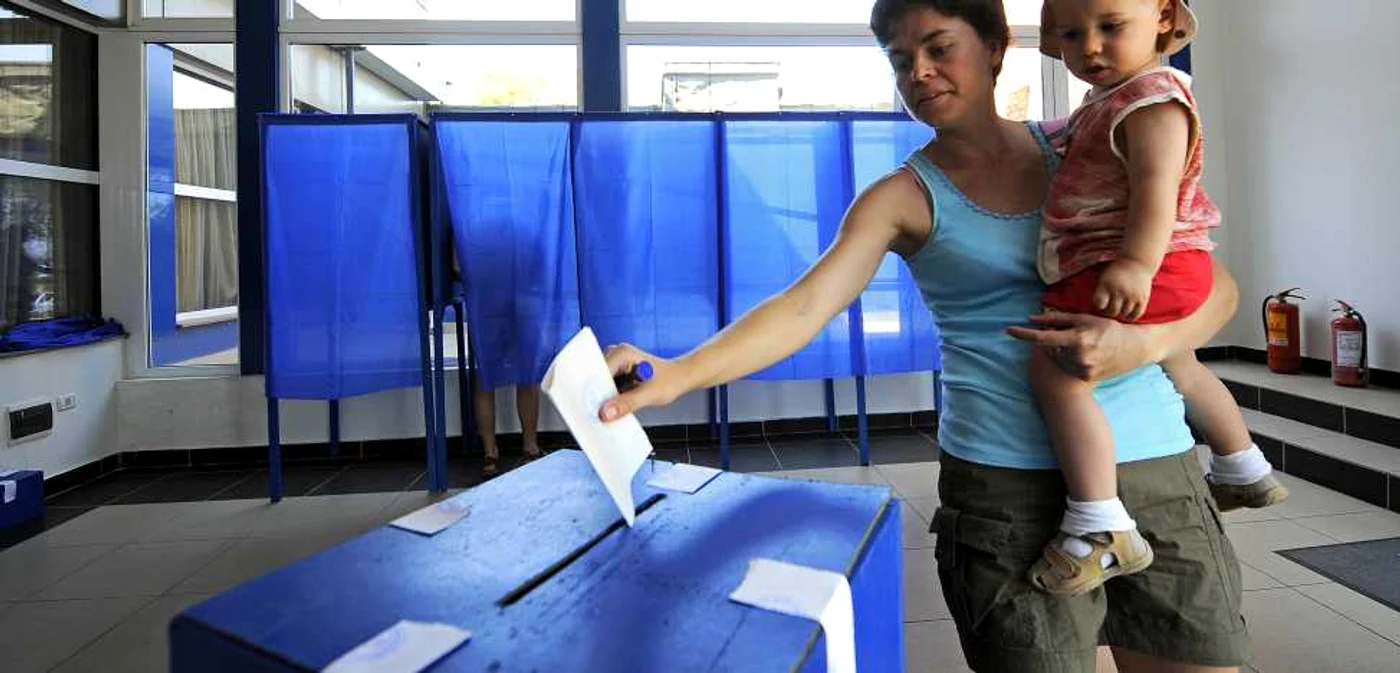 Listele nominale cu românii care au votat la referendumul de pe 29 iulie au ajuns pe masa procurorilor   FOTO: Mediafax