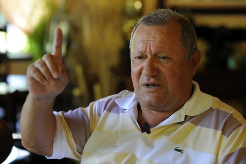 Reac&#539;ia milionarului Cristian &#538;&acirc;n&#539;&#259;reanu, dup&#259; ce bolnavii de cancer au dat statul &icirc;n judecat&#259;: &bdquo;&Icirc;n Rom&acirc;nia, intri &icirc;n spital cu o boal&#259;, ie&#537;i cu zece!&rdquo;. Cum a sc&#259;pat de cancer de colon