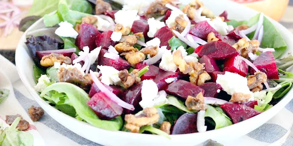 salata de sfecla cu sos de grepfrut jpeg