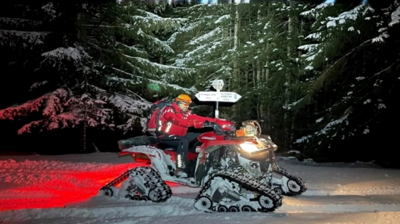 Operaţiune de salvare a unui turist polonez rătăcit în zona Domeniului Schiabil Transalpina din Vidra - Voineasa judeţul Vâlcea Foto cu caracter ilustrativ