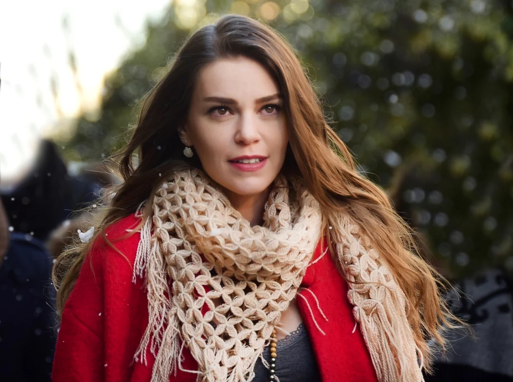 Asli Enver, actriţa din serialul turcesc „Mireasă din Instanbul“ FOTO Kanal D