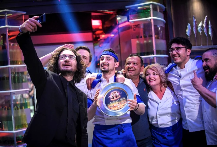 Bogdan Vandici alături de mentorul lui, chef Florin Dumitrescufoto: Antena 1