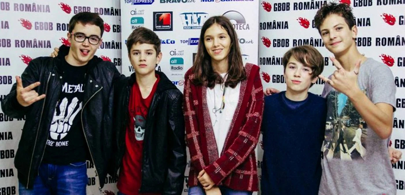 All Friends Band: Felix Suma, Adam Suma, Cătălina Ciortea, Bogdan Potra şi Luca Dragu