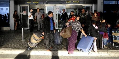 Tigani pe aeroportul Henri Coanda