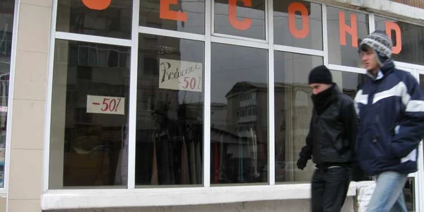Tinerii nu sunt interesati de marfa second-hand