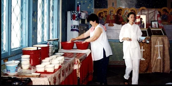 Cantina socială din Cumpăna de la Biserica Sfânta Cuvioasă Parascheva Foto World Vision Romania
