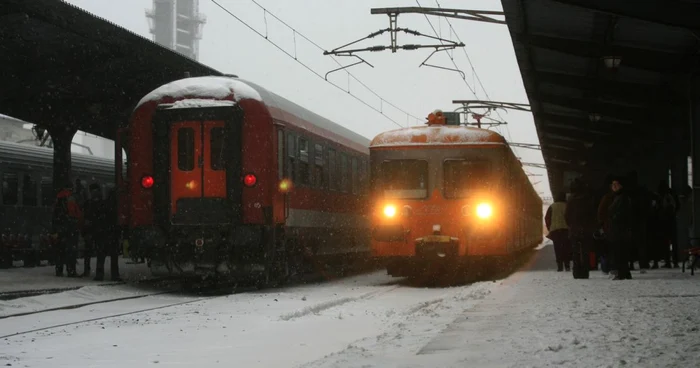 Trenurile au întârzieri din cauza vremii