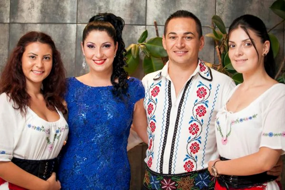 Florin Grigore, alaturi de cateva colege de scena