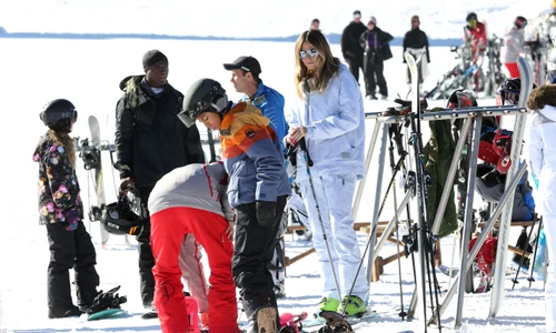 Exclusive    Heidi Klum, Seal And The Kids Enjoy A Day On The Slopes In Aspen jpeg