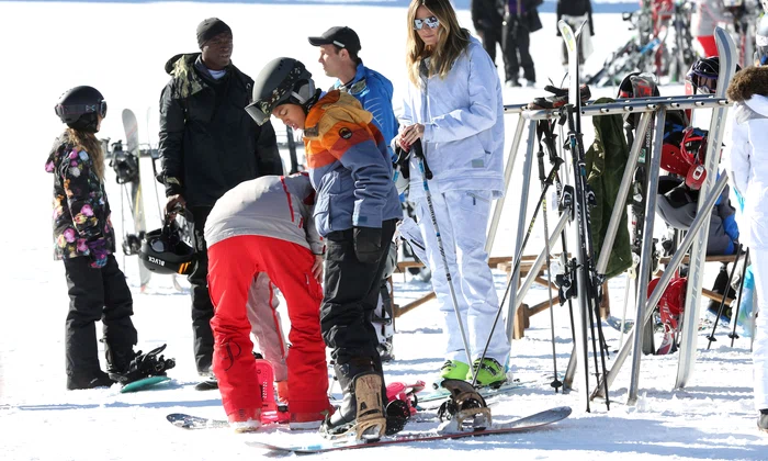 Exclusive Heidi Klum, Seal And The Kids Enjoy A Day On The Slopes In Aspen jpeg