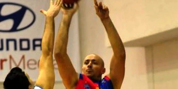 Popescu a marcat 19 puncte cu Levski (foto: bcsteaua.ro)