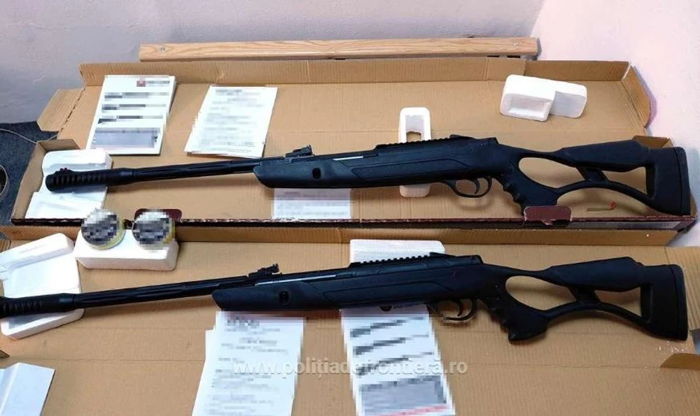 Micul „arsenalul” descoperit de poliție pe aeroportul din Cluj. De unde proveneau coletele suspecte