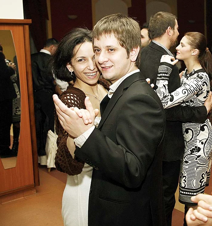 În decembrie 2010 a câştigat, alături de Ella Dumitru, finala “Dansez pentrutine” de la ProTV