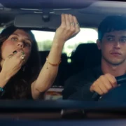 People We Meet On Vacation  foto captura video youtube netflix png