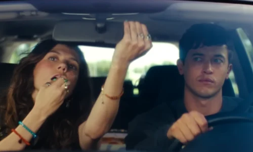 People We Meet On Vacation  foto captura video youtube netflix png