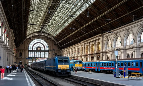 Tren Budapesta Ungaria FOTO Shutterstock jpg