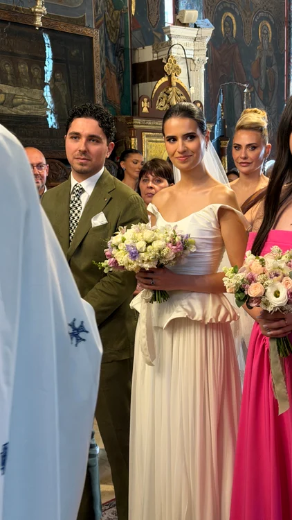 Ginerele este un tânăr talentat, cu studii în design vestimentar